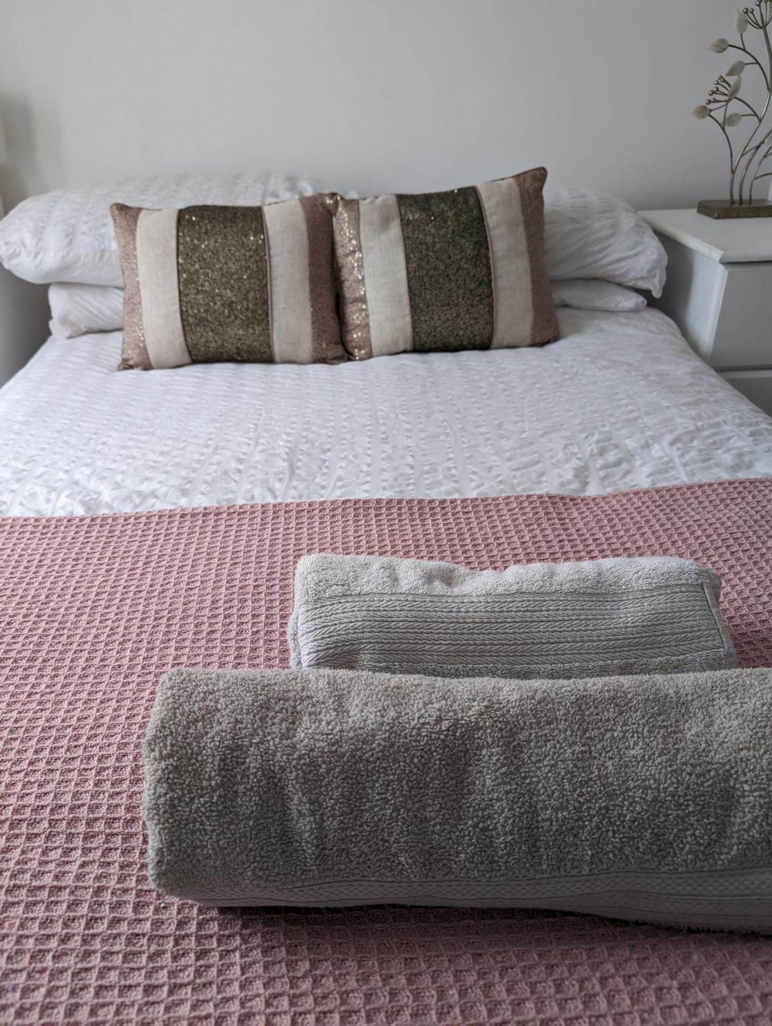 Twenty Four Apartment Hythe  Luaran gambar