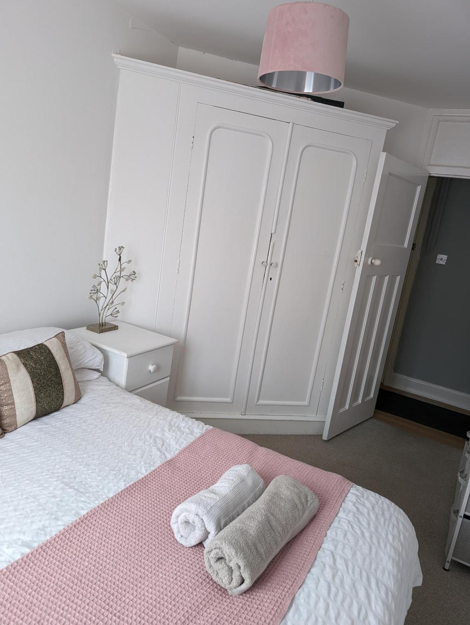 Twenty Four Apartment Hythe  Luaran gambar